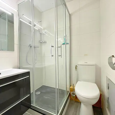 Dorons - De 19m² Pour 2 Personnes Avec Balcon Expose Sud Mae-6074